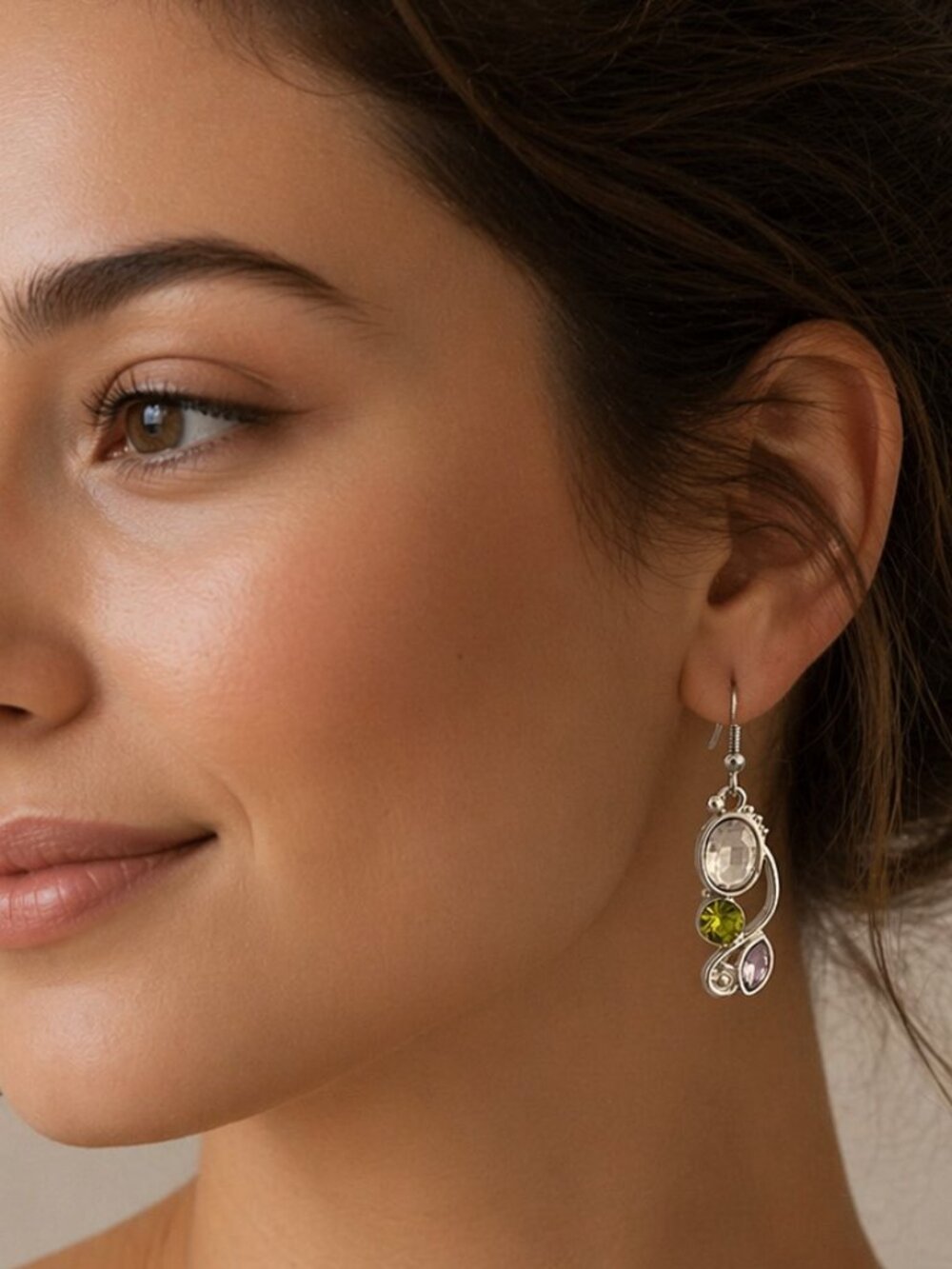 Delicate Rhinestone Pierced Earrings